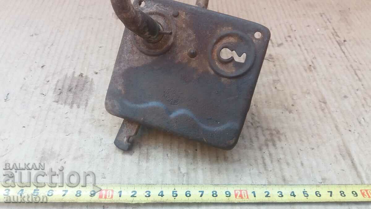 RENAISSANCE FORGED LOCK, PADLOCK - 5 RENAISSANCE FORGED LOCK, PADLOCK - 5