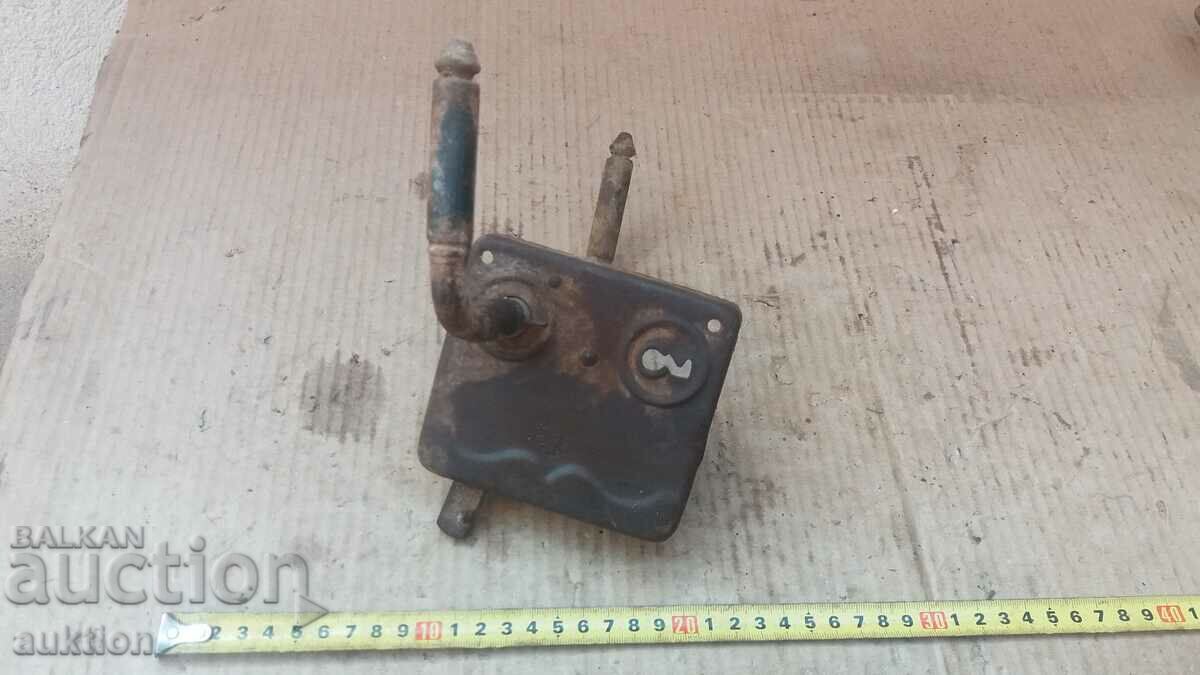 RENAISSANCE FORGED LOCK, PADLOCK - 6 RENAISSANCE FORGED LOCK, PADLOCK - 6