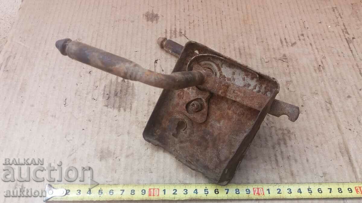 RENAISSANCE FORGED LOCK, PADLOCK - 7 RENAISSANCE FORGED LOCK, PADLOCK - 7