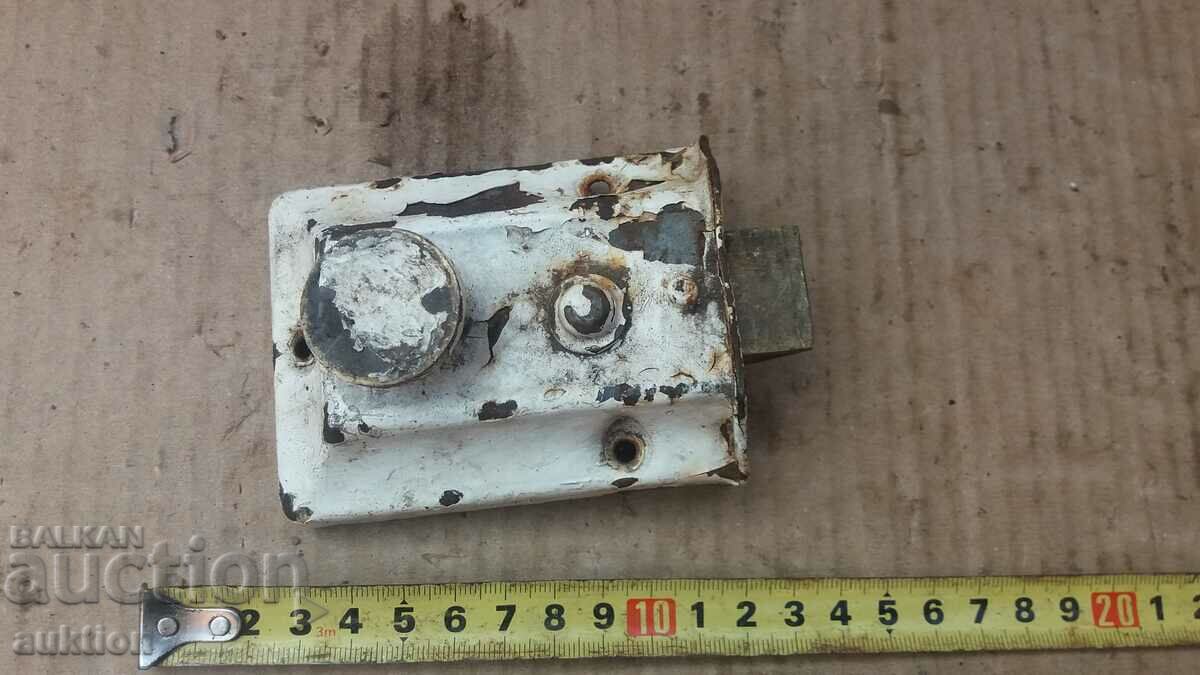 ΑΝΑΓΕΝΝΗΣΗ ΣΦΥΡΗΤΗ ΚΛΕΙΔΑΡΙΑ, ΛΟΥΚΕΤΟ με τιμή 1.99 BGN | € 1.02 ΑΝΑΓΕΝΝΗΣΗ ΣΦΥΡΗΤΗ ΚΛΕΙΔΑΡΙΑ, ΛΟΥΚΕΤΟ με τιμή 1.99 BGN | € 1.02