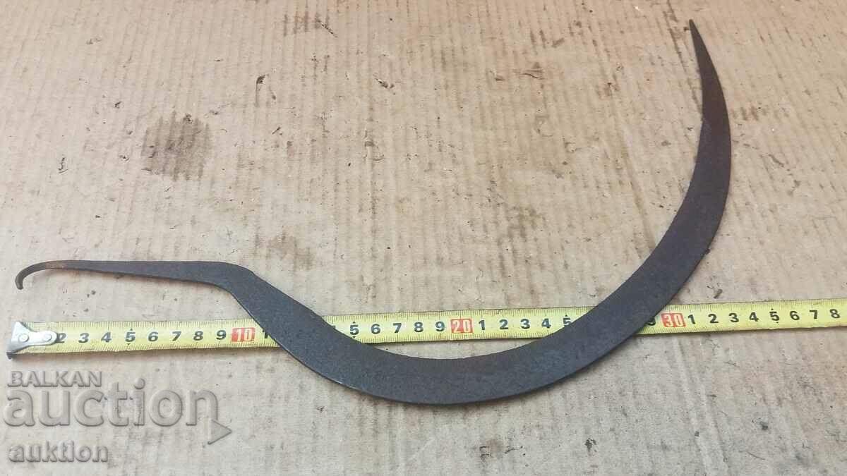 FORGED RENAISSANCE SICKLE TOOL - 7 FORGED RENAISSANCE SICKLE TOOL - 7