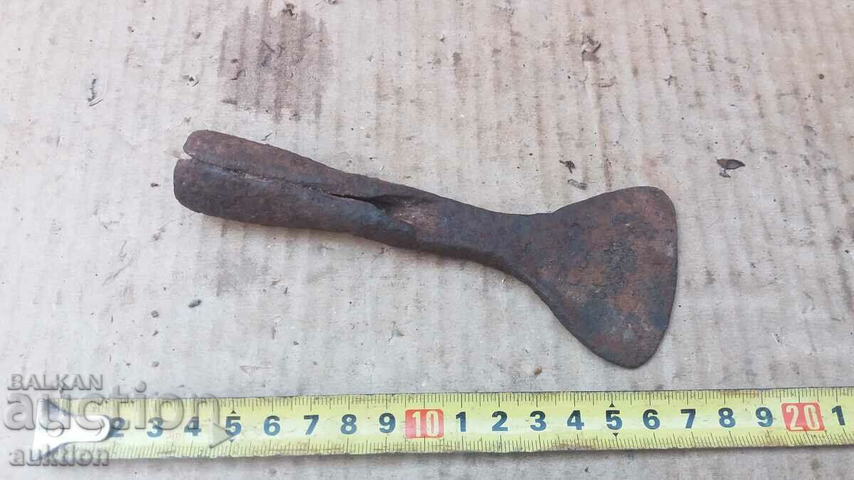 FORGED RENAISSANCE SCRATCH, SHOVEL - CRANES - 6 FORGED RENAISSANCE SCRATCH, SHOVEL - CRANES - 6