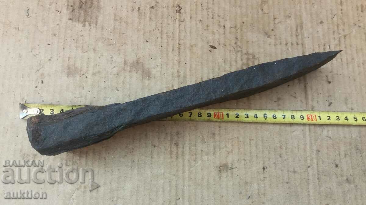 Delivery of FORGED RENAISSANCE WEDGE, CUTTER - RAILWAY MASSIVE Delivery of FORGED RENAISSANCE WEDGE, CUTTER - RAILWAY MASSIVE