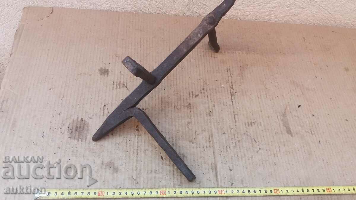 RENAISSANCE INTERESTING WROUGHT IRON, TOOL - 7 RENAISSANCE INTERESTING WROUGHT IRON, TOOL - 7