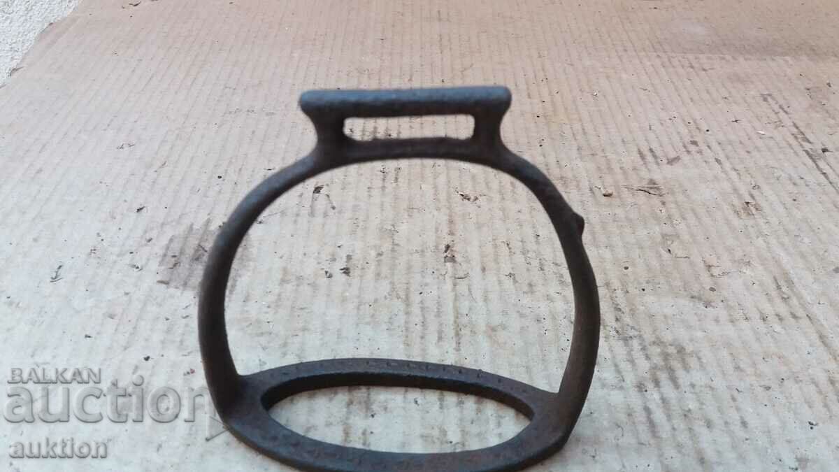 Delivery of WROUGHT OTTOMAN STRETCH, SADDLE SPUR Delivery of WROUGHT OTTOMAN STRETCH, SADDLE SPUR