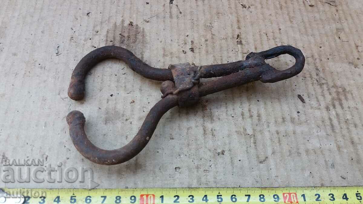 Delivery of RENAISSANCE WROUGHT IRON, TOOL Delivery of RENAISSANCE WROUGHT IRON, TOOL