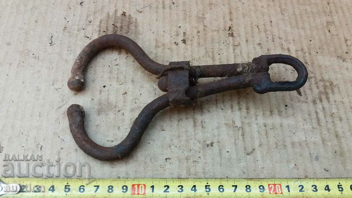 RENAISSANCE WROUGHT IRON, TOOL - 5 RENAISSANCE WROUGHT IRON, TOOL - 5