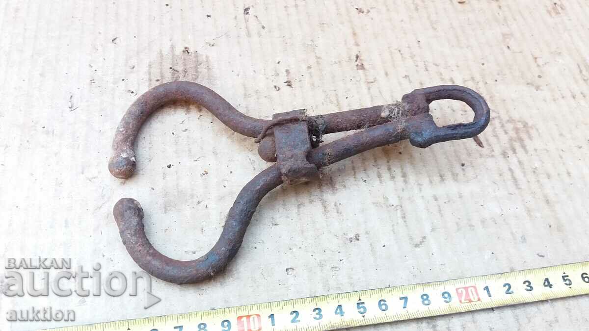 RENAISSANCE WROUGHT IRON, TOOL - 7 RENAISSANCE WROUGHT IRON, TOOL - 7