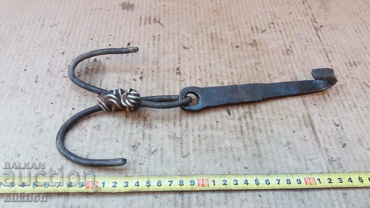 Auction FORGED OLD HOOK, CHANGEL Auction FORGED OLD HOOK, CHANGEL