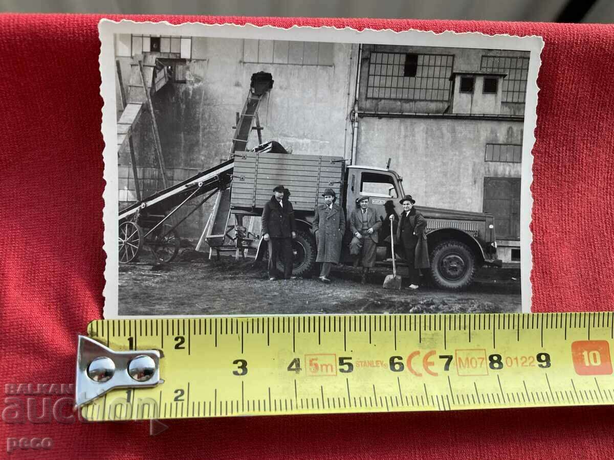 Coal loading Pernik Briquette Factory 1939 - 5 Coal loading Pernik Briquette Factory 1939 - 5