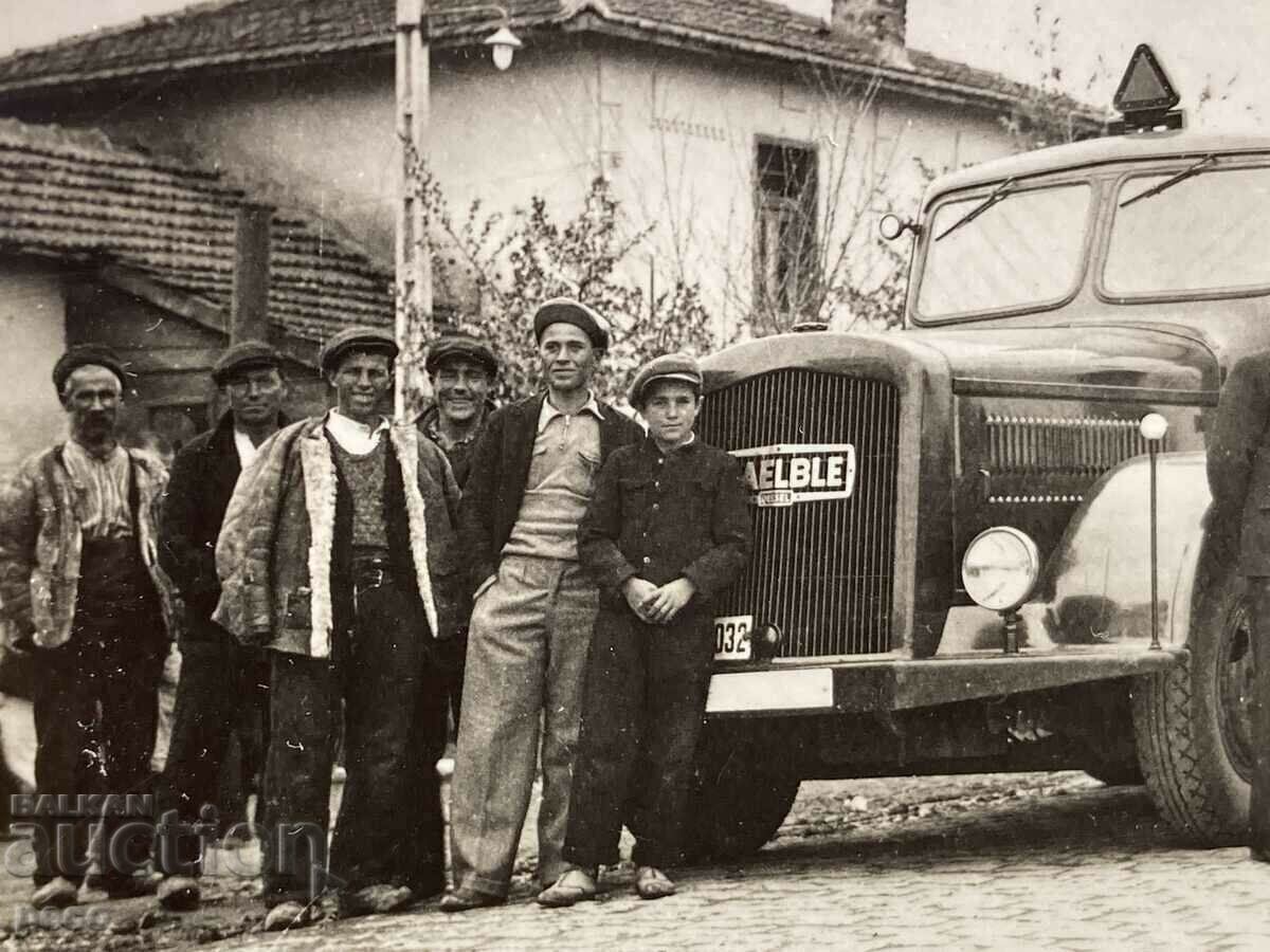 "Coop transport" SF 5032 Sofia 1938. Car train with price 35.00 BGN | € 17.90 "Coop transport" SF 5032 Sofia 1938. Car train with price 35.00 BGN | € 17.90