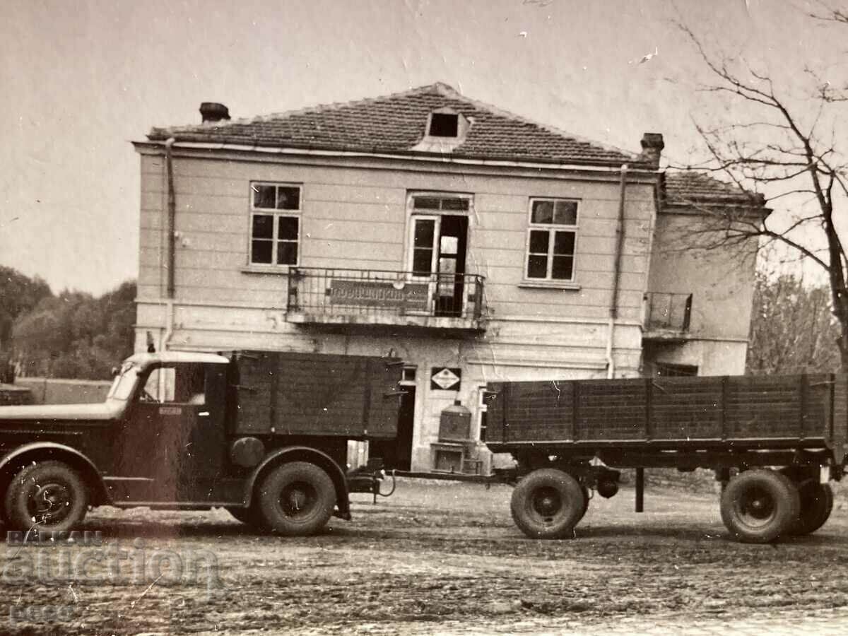 "Co-op transport" Iskra near Vrajdebna 1938. Automobile train with price 30.00 BGN | € 15.34 "Co-op transport" Iskra near Vrajdebna 1938. Automobile train with price 30.00 BGN | € 15.34