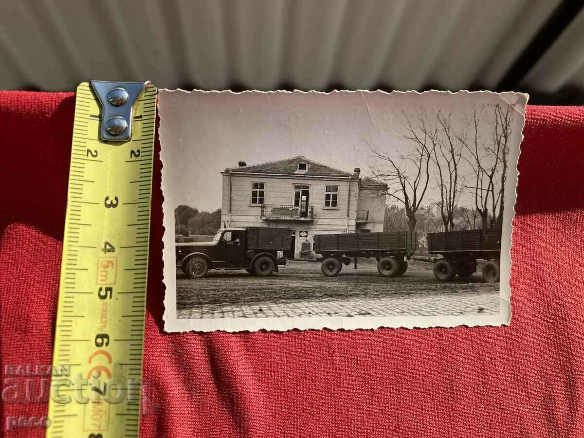 "Co-op transport" Iskra near Vrajdebna 1938. Automobile train - 6 "Co-op transport" Iskra near Vrajdebna 1938. Automobile train - 6