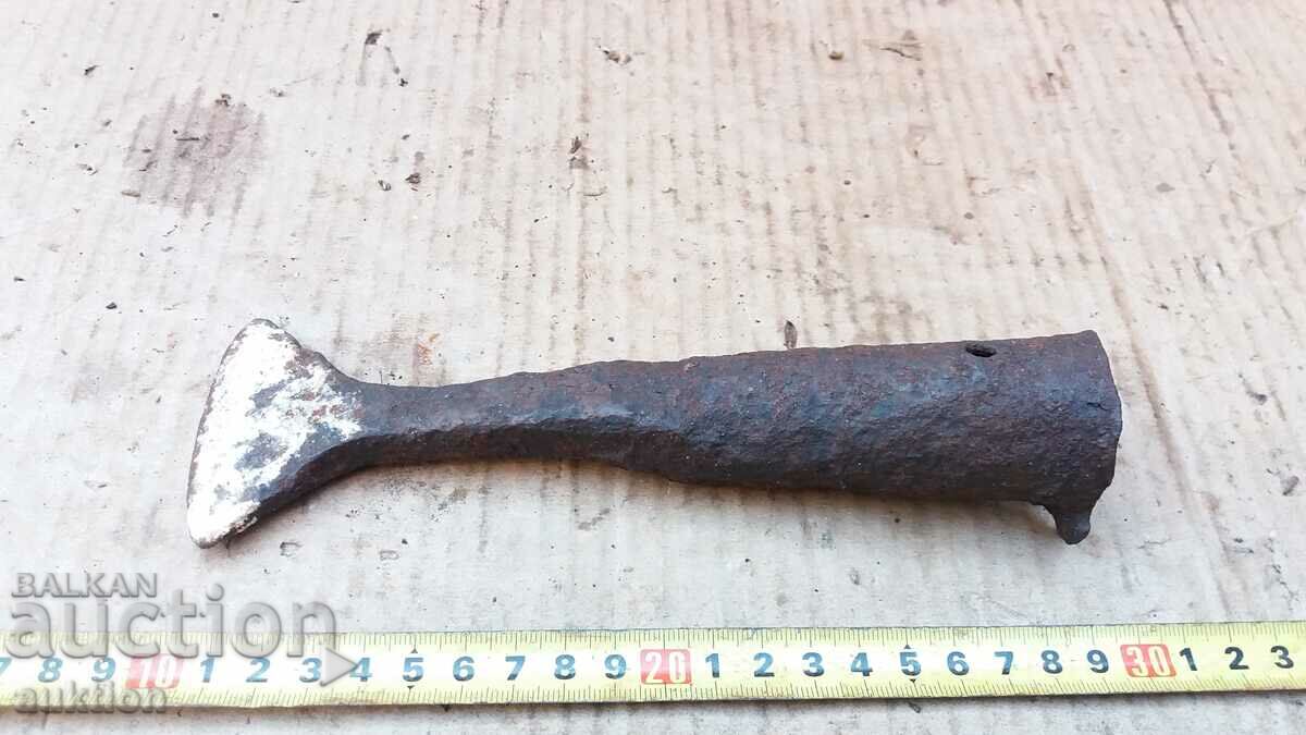 FORGED RENAISSANCE SCRATCH, TOOL CRANES with price 3.99 BGN | € 2.04 FORGED RENAISSANCE SCRATCH, TOOL CRANES with price 3.99 BGN | € 2.04