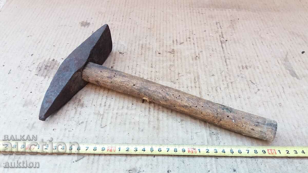 BOTTLER'S TOOL - HAMMER with price 9.99 BGN | € 5.11 BOTTLER'S TOOL - HAMMER with price 9.99 BGN | € 5.11