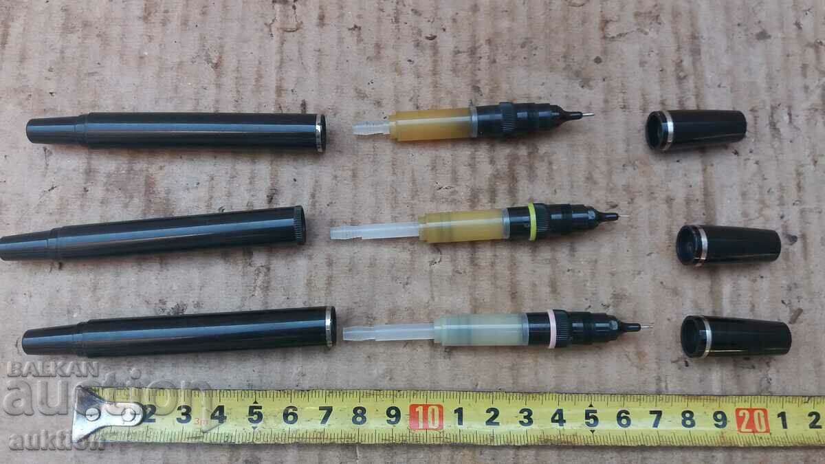 Delivery of SET OF 3 SOC. SHOWER, BAKELITE WRITER Delivery of SET OF 3 SOC. SHOWER, BAKELITE WRITER