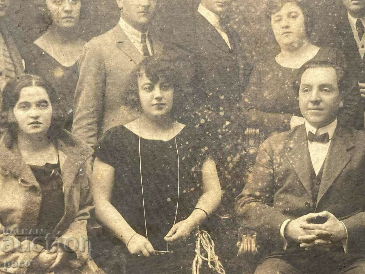 Auction  Opera singers and singers 20-30 years Zolotovich Vulpe D. Gerganova..