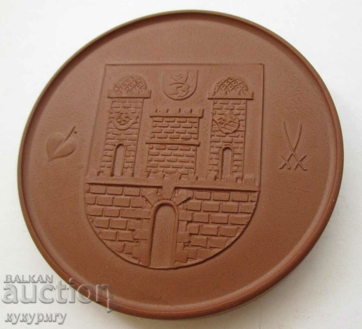 Auction Plaque medal badge of honor GDR porcelain Meissen Auction Plaque medal badge of honor GDR porcelain Meissen