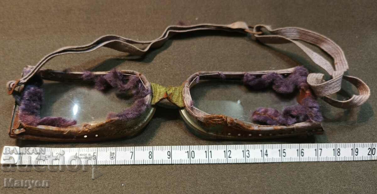 Vechi militari, motociclete, ochelari de pilot. - 6