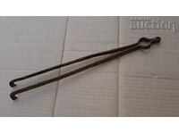 Old PRIMITIVE hand forged dilaf curling iron wrought iron