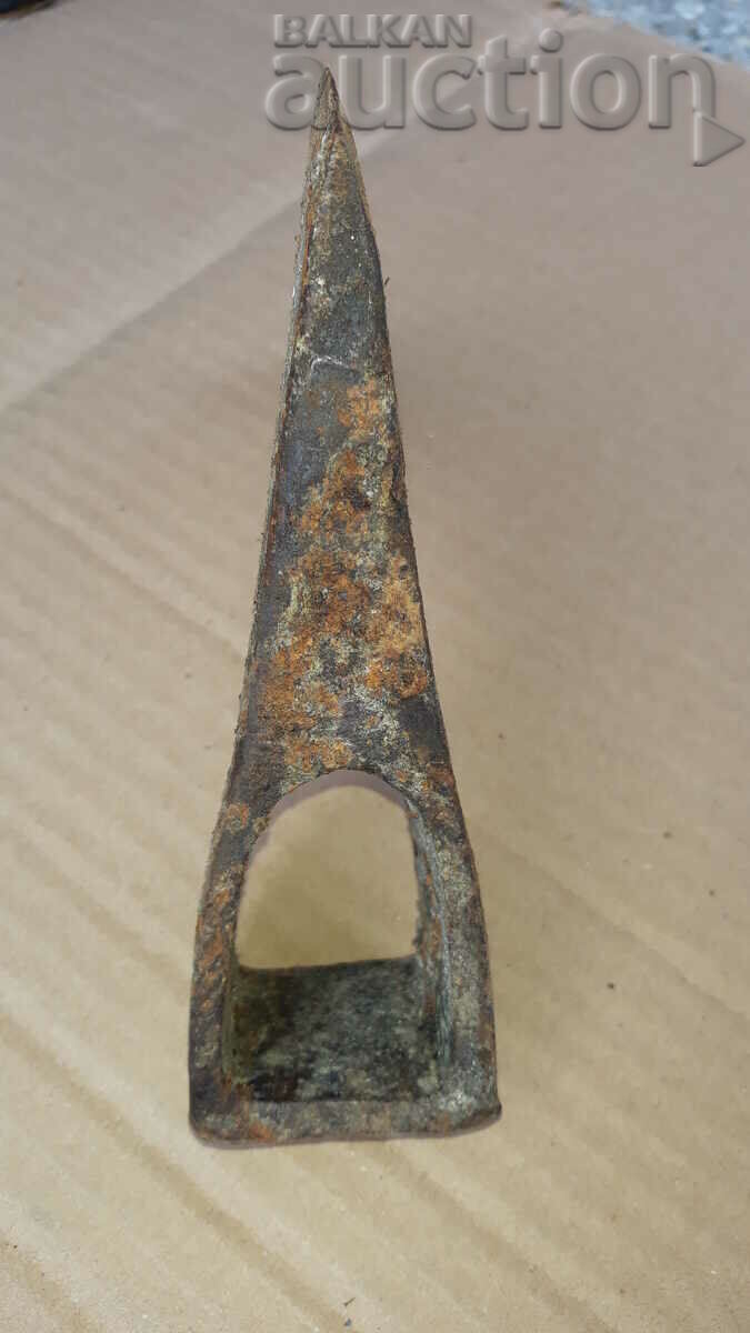 Delivery of ancient primitive axe