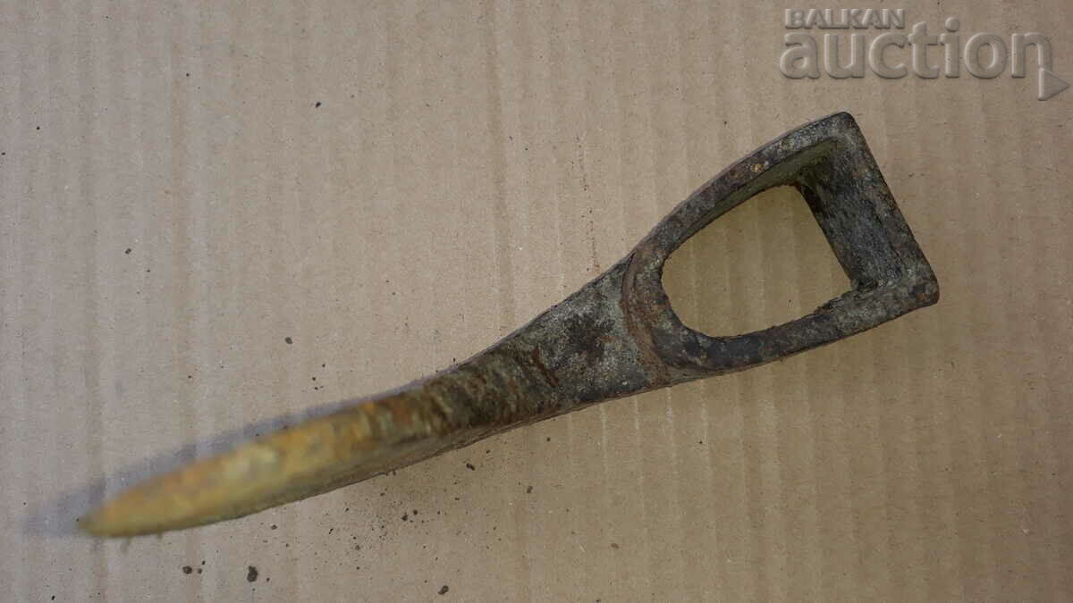 ancient primitive axe - 5