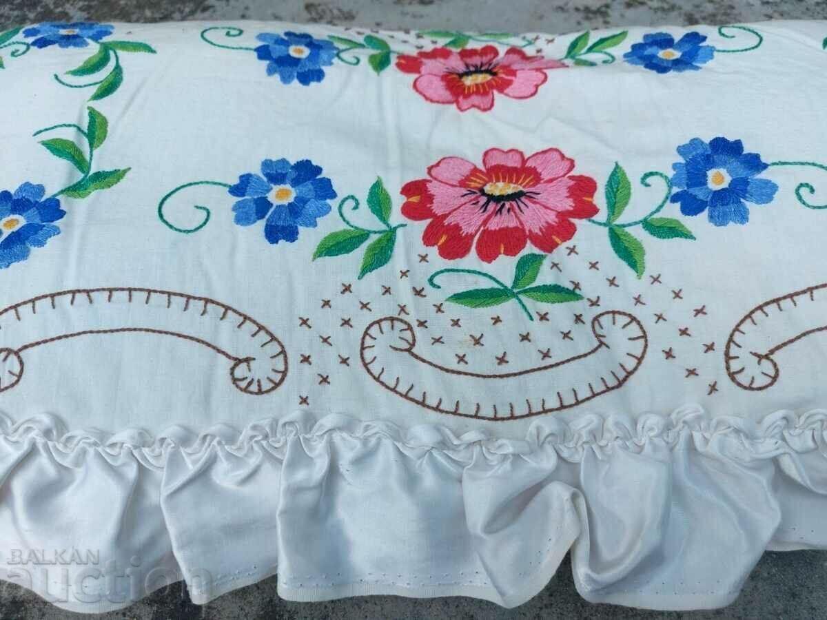 Аукцион СТАРА БРОДИРАНА ВЪЗГЛАВНИЦА БРОДЕРИЯ ОТЛИЧНА