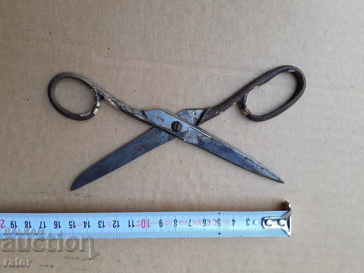 Foarfece vechi SOLINGEN, SOLINGEN cu preț 10.00 BGN | € 5.11 Foarfece vechi SOLINGEN, SOLINGEN cu preț 10.00 BGN | € 5.11