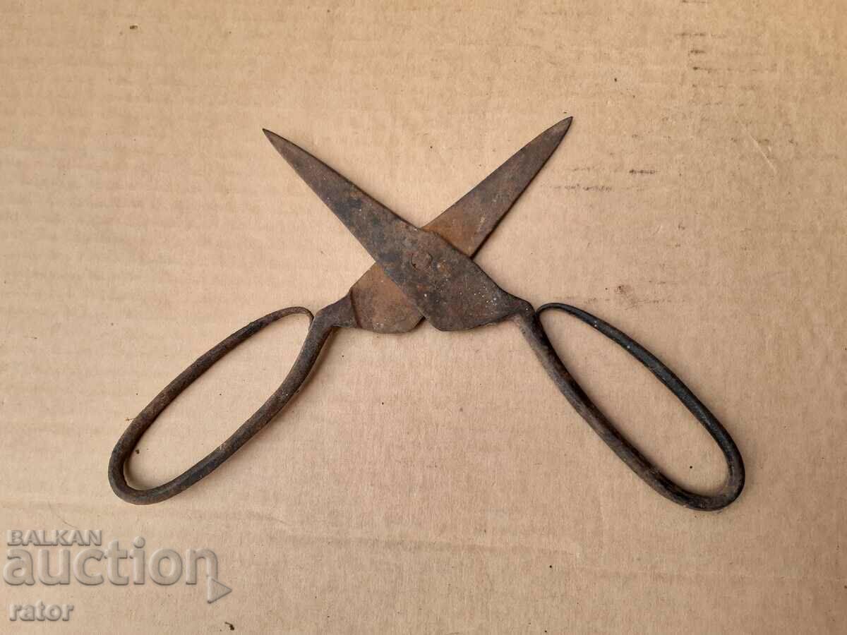 Big old forged scissors with price 12.00 BGN | € 6.14 Big old forged scissors with price 12.00 BGN | € 6.14