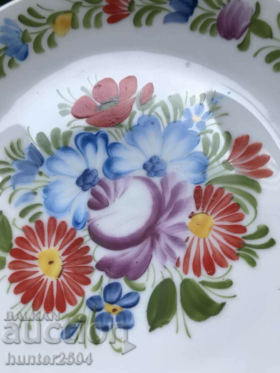 Farfurie pictata, Cehoslovacia, 24 cm diam. cu preț € 17.95 | 35.11 BGN
