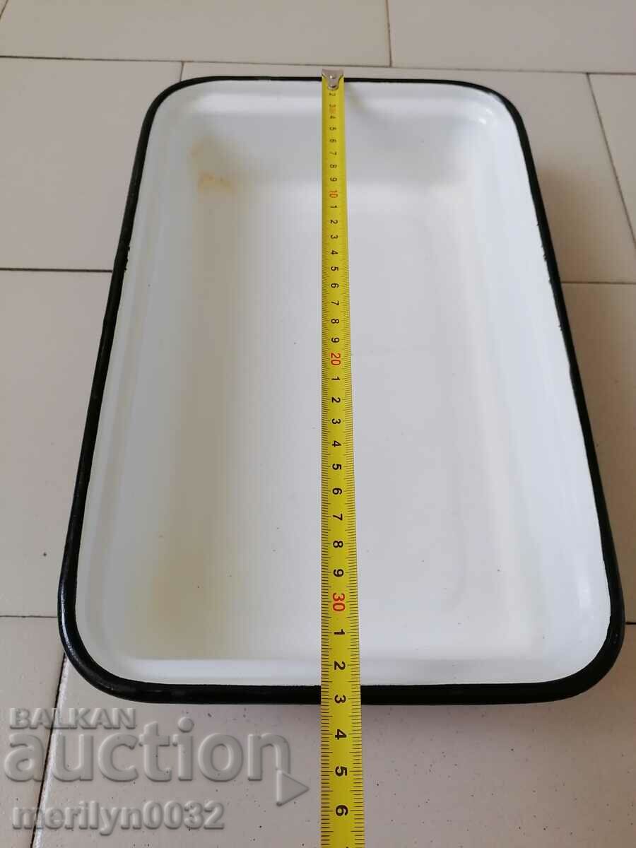 An enameled container, that's a platter with enamel - 5 An enameled container, that's a platter with enamel - 5