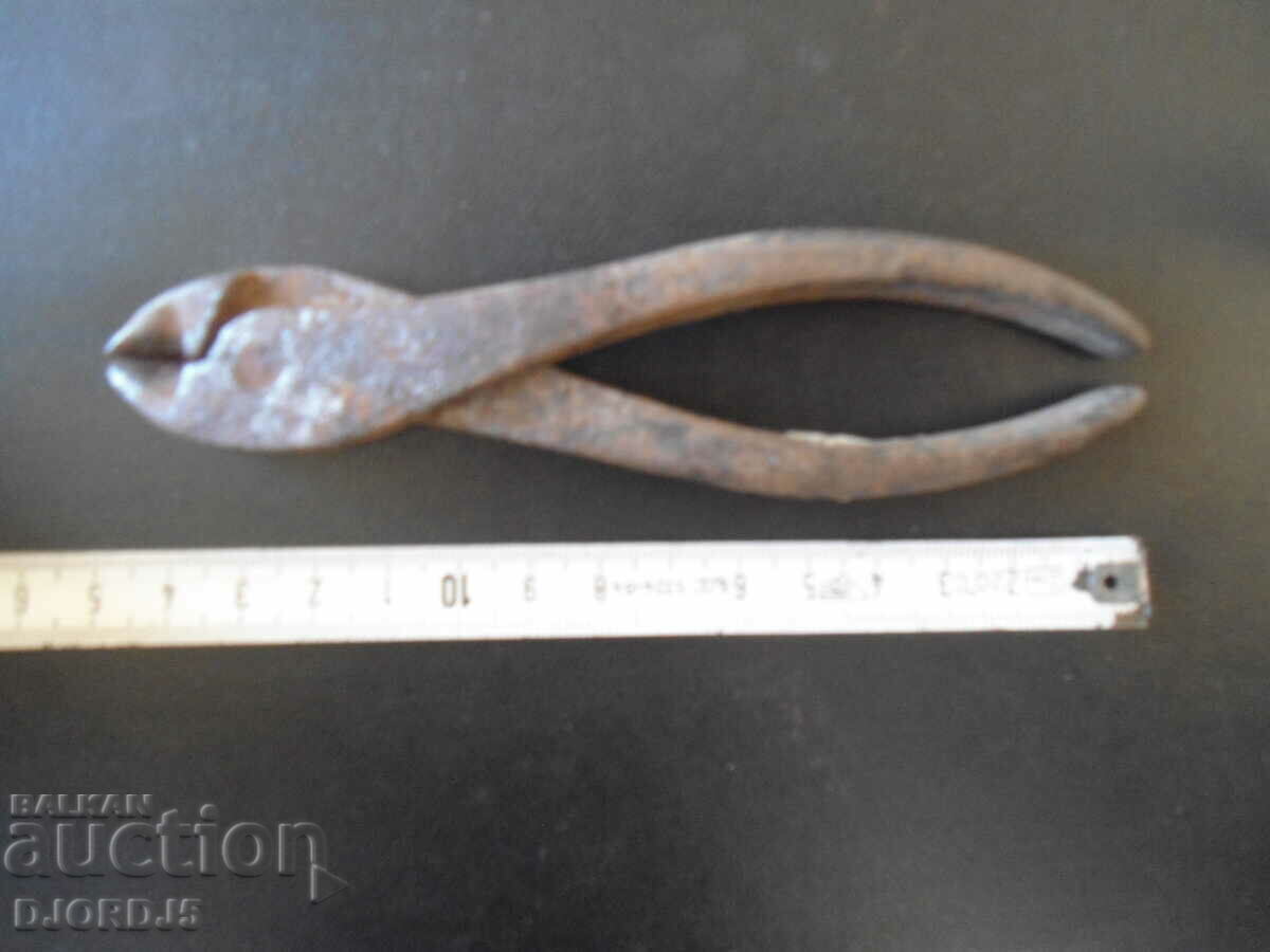 Livrarea clește vechi Livrarea clește vechi