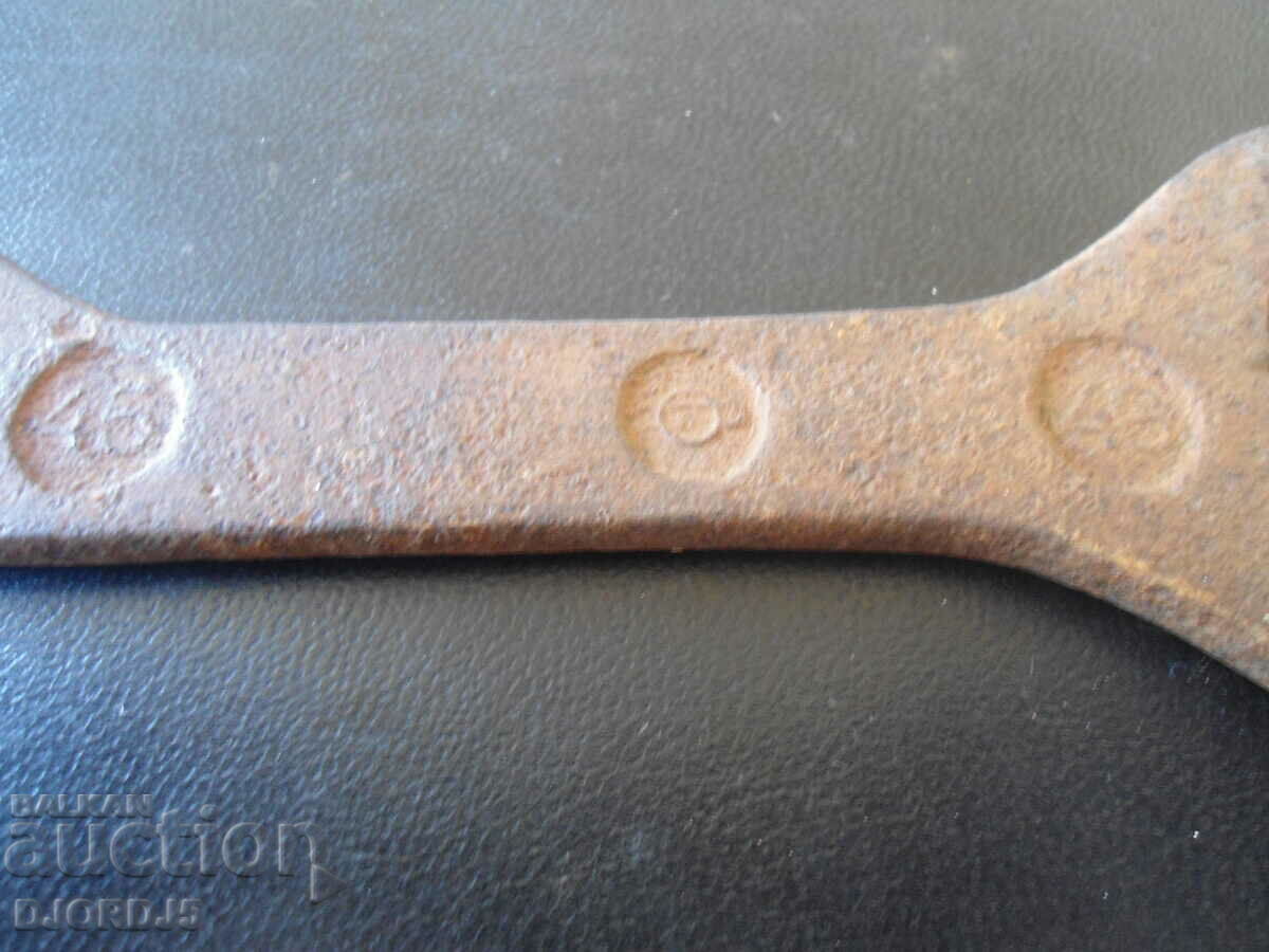 Auction  Old key