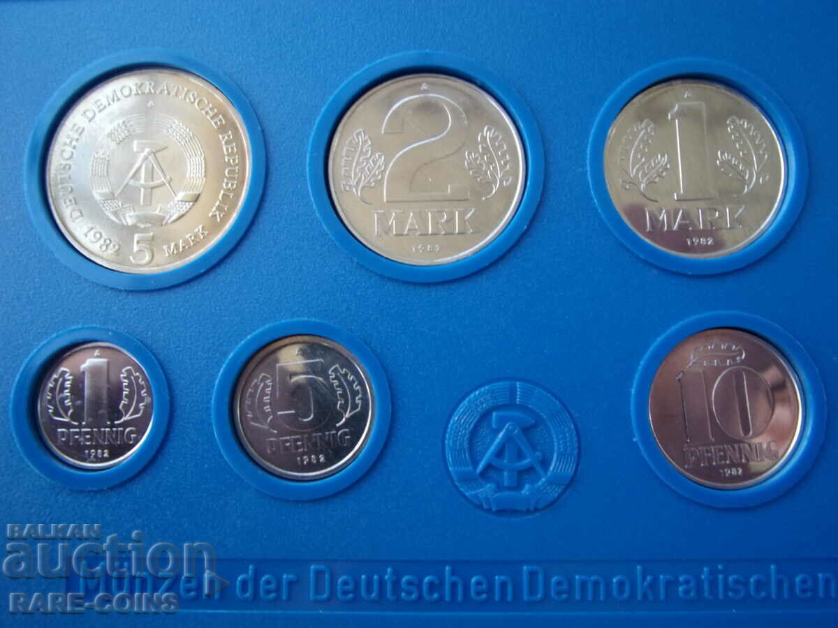 GDR Set 1982 UNC Rare Original cu preț € 127.82 | 249.99 BGN GDR Set 1982 UNC Rare Original cu preț € 127.82 | 249.99 BGN
