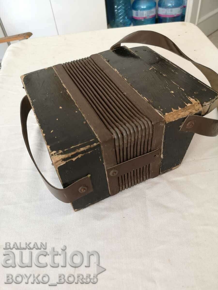 Antique Kingdom of Bulgaria Children's Wooden Working Accordion - 6 Antique Kingdom of Bulgaria Children's Wooden Working Accordion - 6