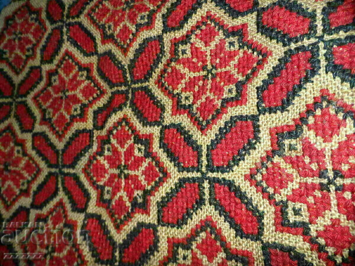 old embroidered pillowcase with price 45.00 BGN | € 23.01 old embroidered pillowcase with price 45.00 BGN | € 23.01