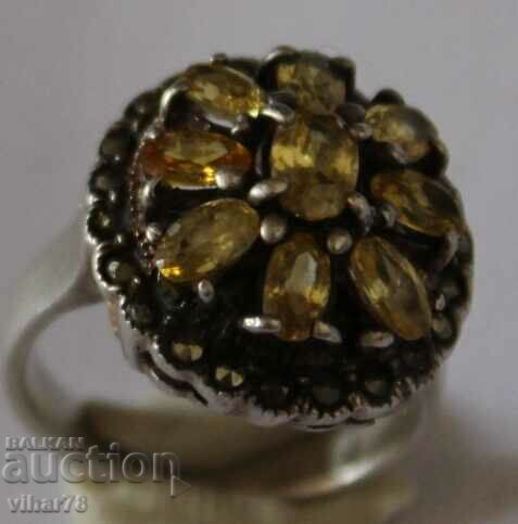 Δημοπρασία Ασημένιο δαχτυλίδι με κιτρίνη