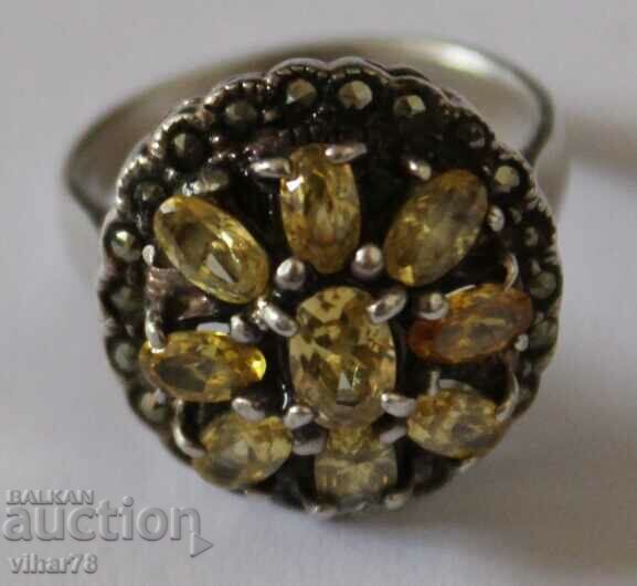 Ασημένιο δαχτυλίδι με κιτρίνη