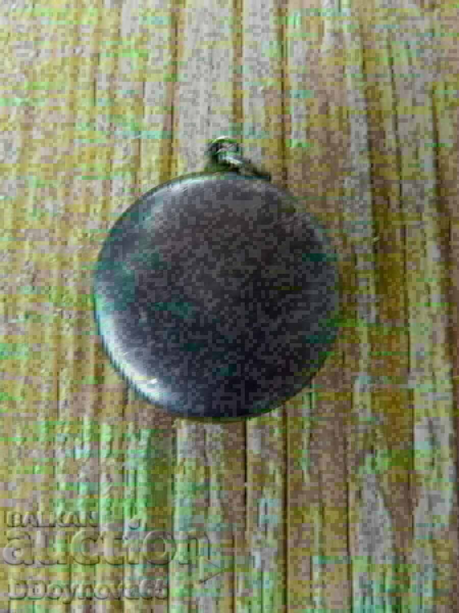 Δημοπρασία Θρησκευτικό κουτί - φυλαχτό, για ταμπάκο Δημοπρασία Θρησκευτικό κουτί - φυλαχτό, για ταμπάκο