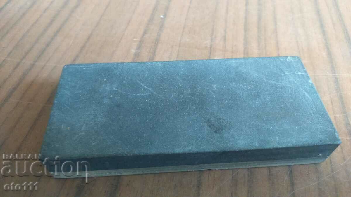 STONE - BELGIUM - MASAT - GRINDER - 5 STONE - BELGIUM - MASAT - GRINDER - 5