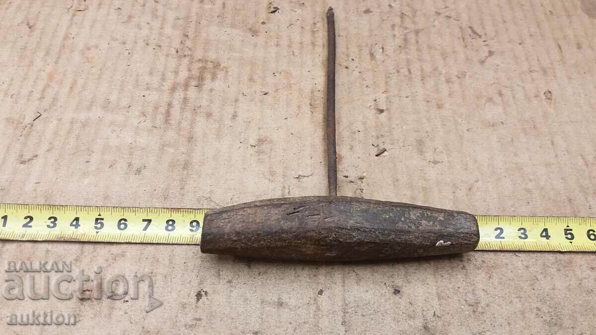 Delivery of OLD ORPHAN Awl, TOOL Delivery of OLD ORPHAN Awl, TOOL