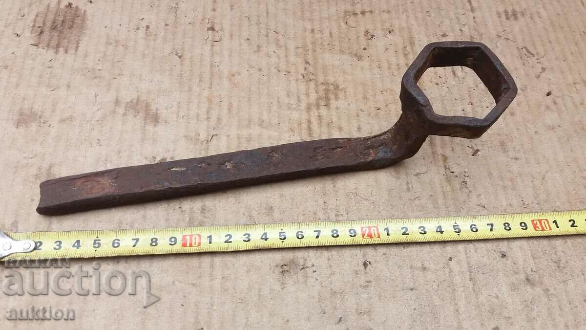 Delivery of FORGED RENAISSANCE KEY OF PHAETON, TWO-WHEEL, WAGON Delivery of FORGED RENAISSANCE KEY OF PHAETON, TWO-WHEEL, WAGON