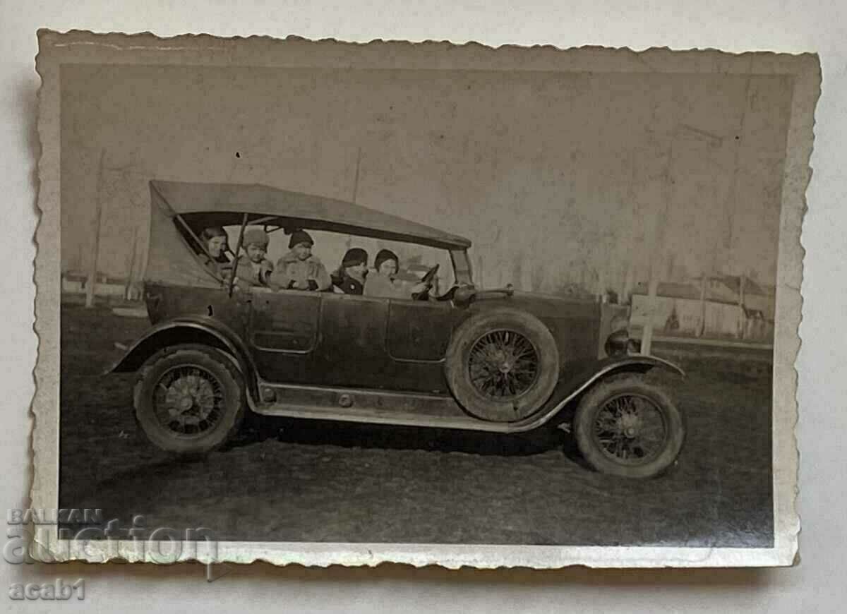 Car '30 SF with price 11.99 BGN | € 6.13 Car '30 SF with price 11.99 BGN | € 6.13