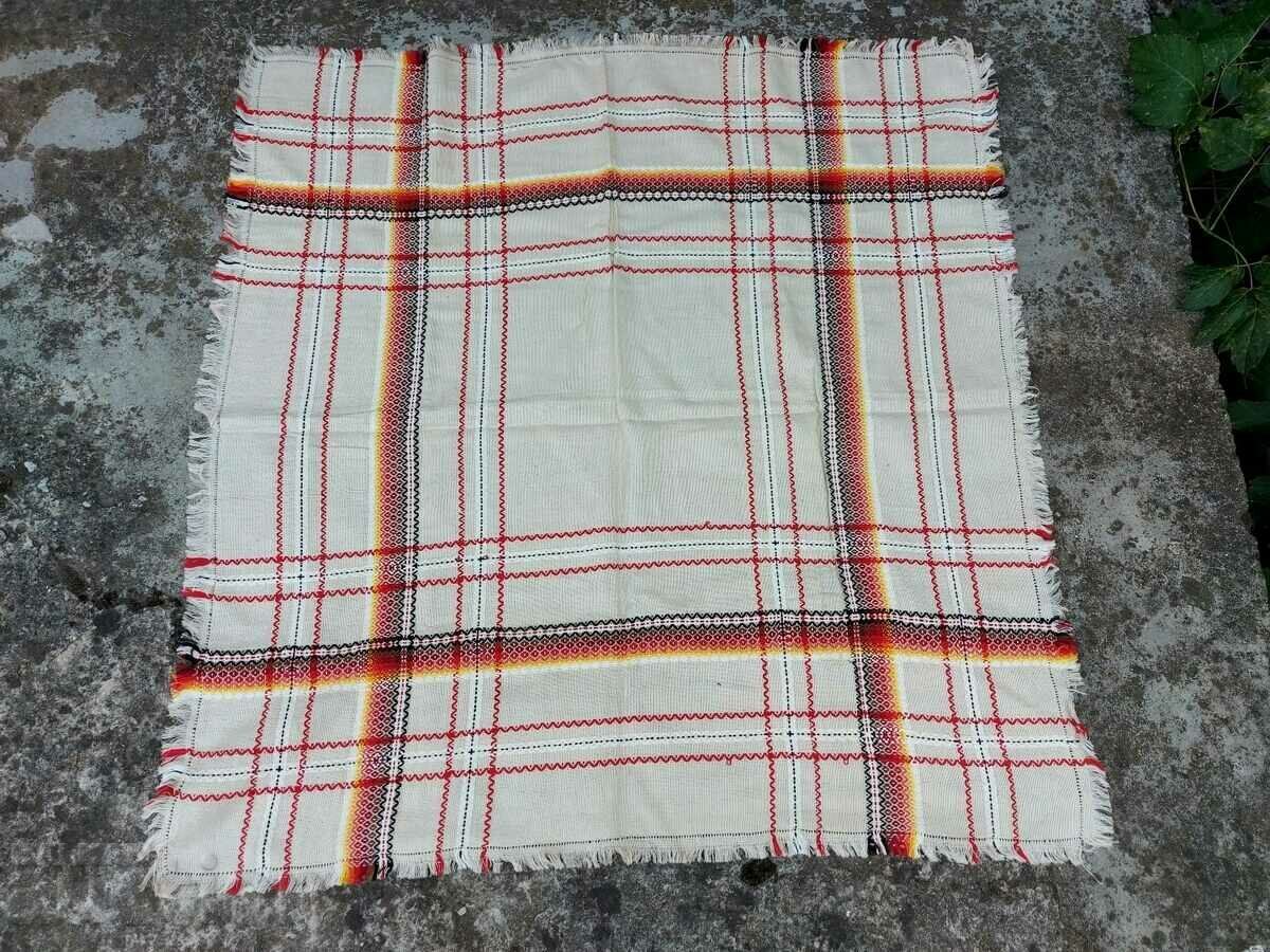 OLD ETHNO CHECKED HOUSEHOLD ROOF with price 15.00 BGN | € 7.67 OLD ETHNO CHECKED HOUSEHOLD ROOF with price 15.00 BGN | € 7.67