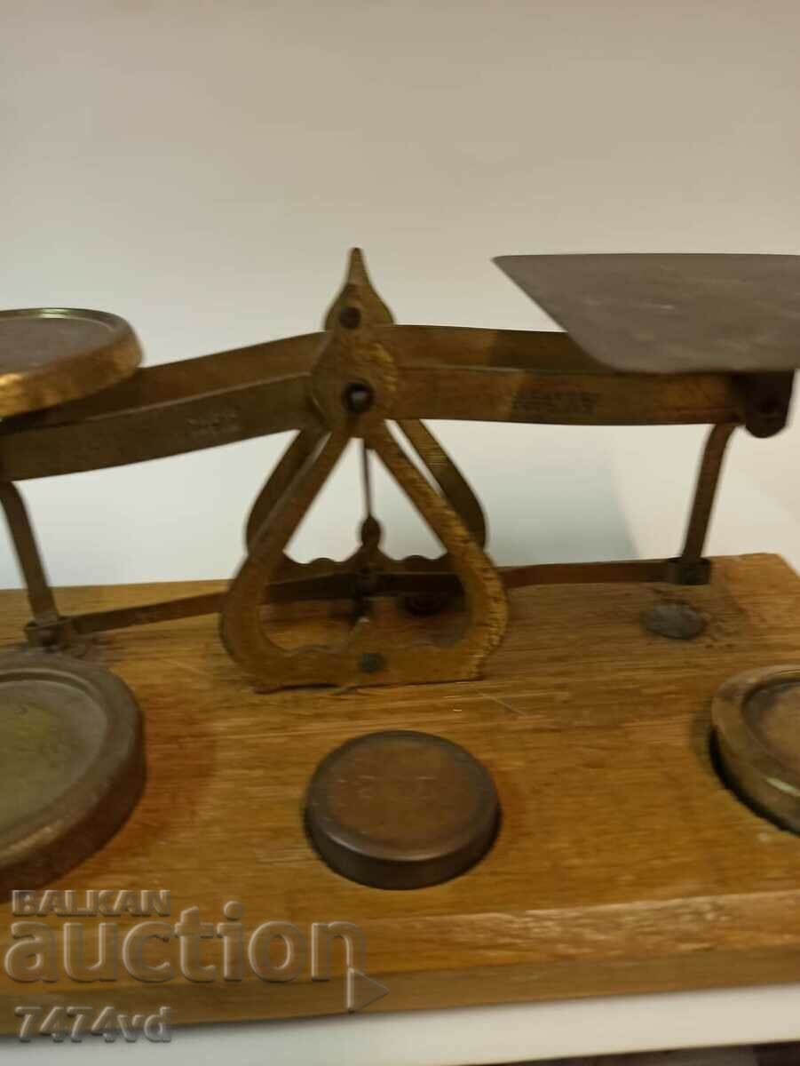 OLD POSTAL SCALE with price 120.00 BGN | € 61.36 OLD POSTAL SCALE with price 120.00 BGN | € 61.36