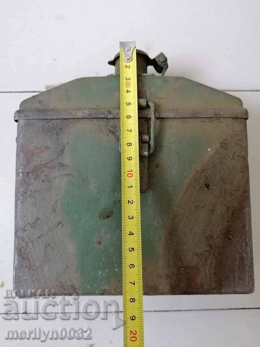 Army Metal Box World War II Box - 5 Army Metal Box World War II Box - 5