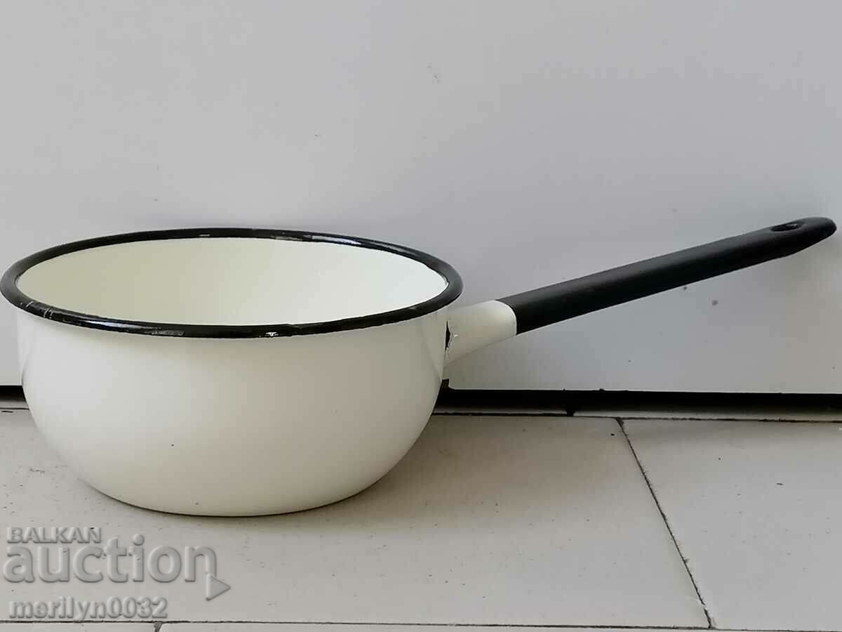 Auction Old enameled dish, pan with USSR enamel Auction Old enameled dish, pan with USSR enamel