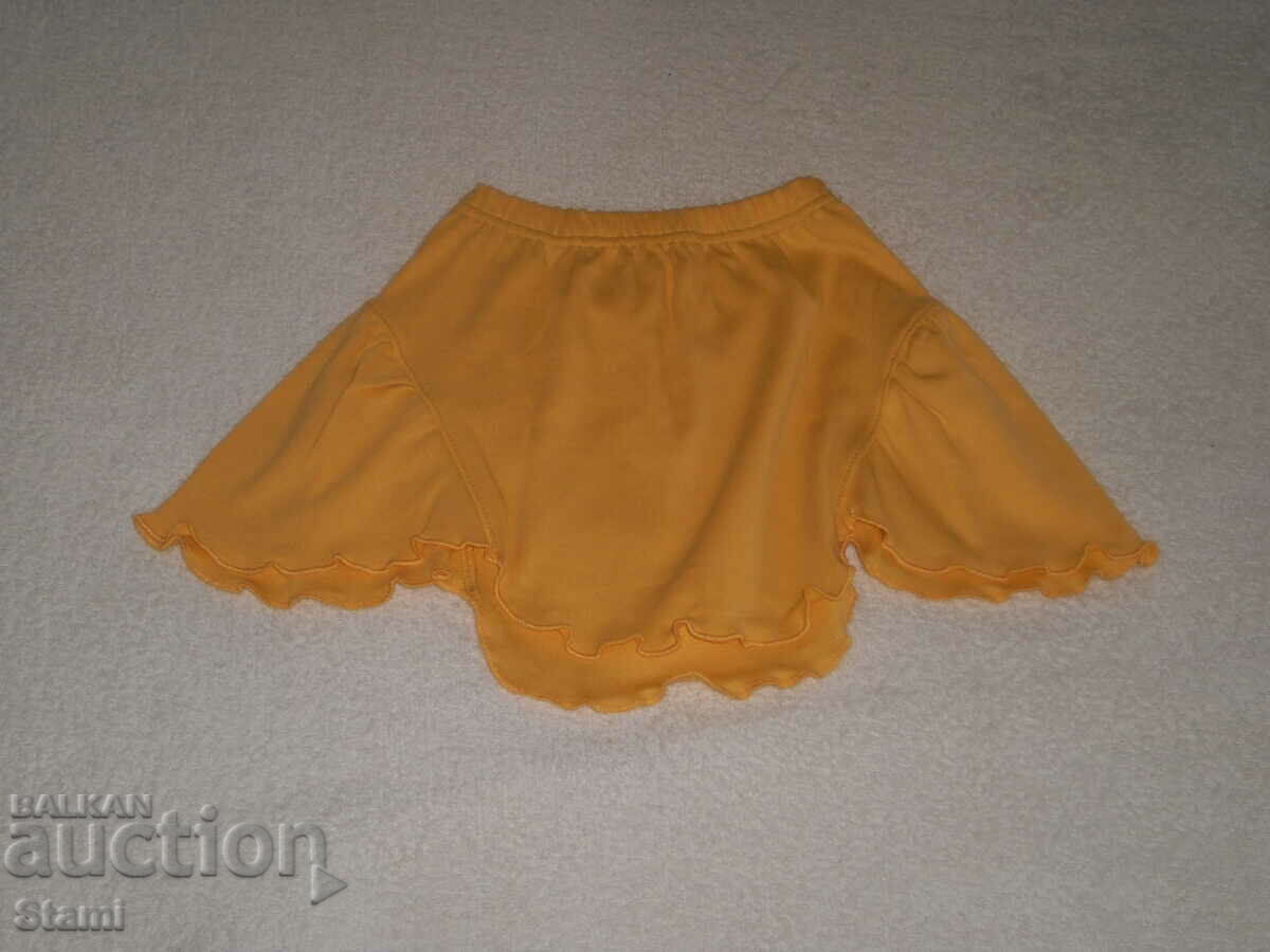 Delivery of Set for 3-4 year old girl of skirt and blouse, size 110