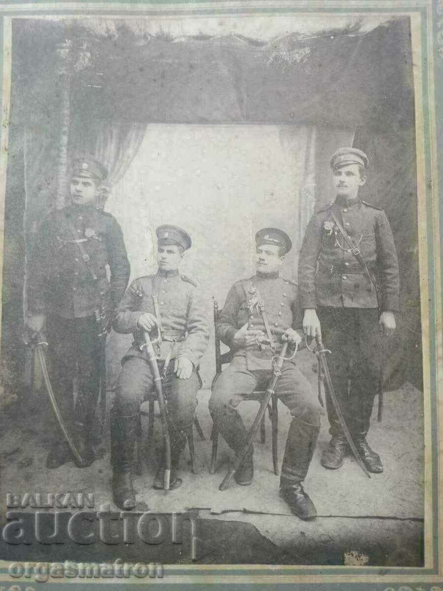 Голяма Стара Снимка Картон в Рамка Военни Офицери Сабя 1915