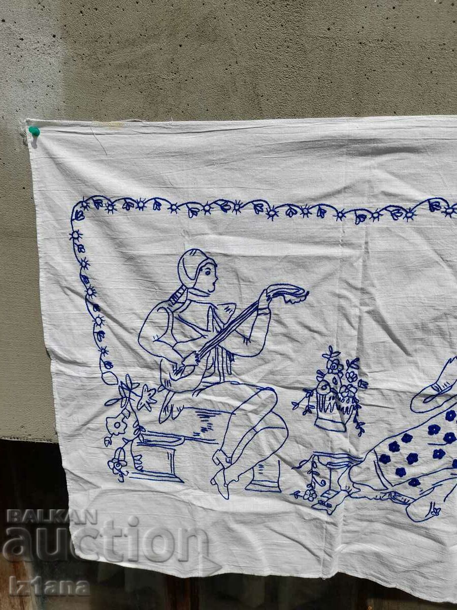 Auction An old embroidered hacker, wall cover Auction An old embroidered hacker, wall cover